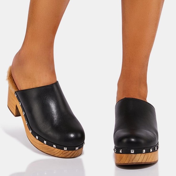 Steven Madden Women's Black Leather
Wood Platform Mules Brooklyn Clogs Sz 7 - Picture 1 of 5